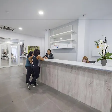 Perello 2* يوريت دي مار